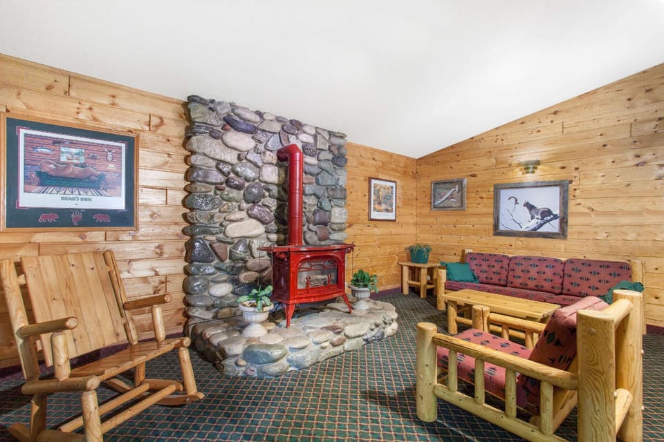 Super 8 By Wyndham Mccall Hotel in McCall