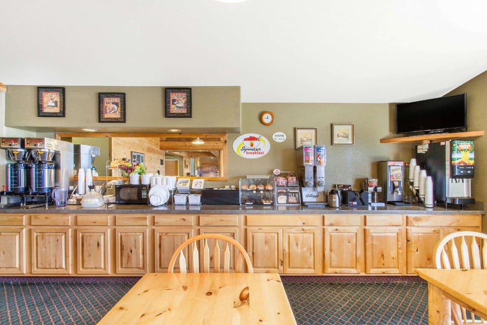 Super 8 By Wyndham Mccall Hotel in McCall