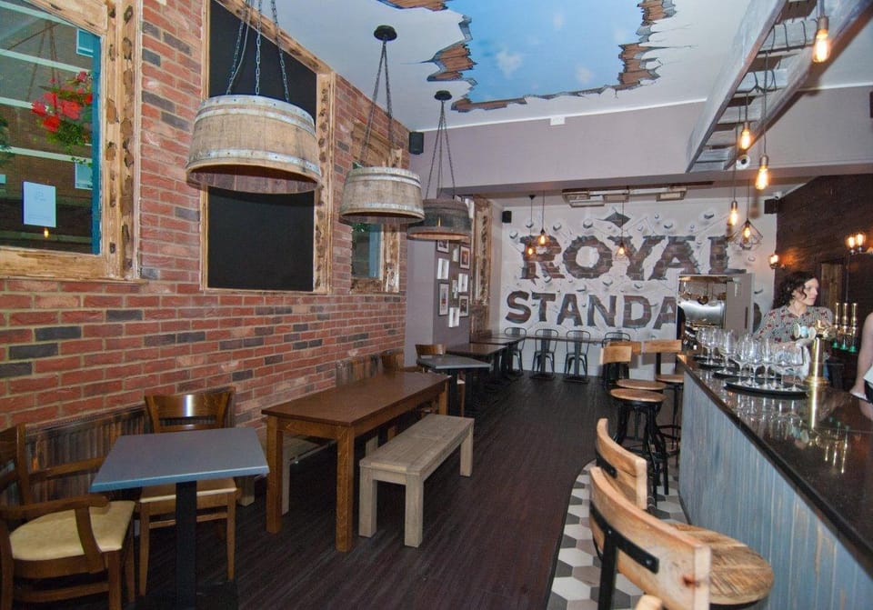 Bar/lounge