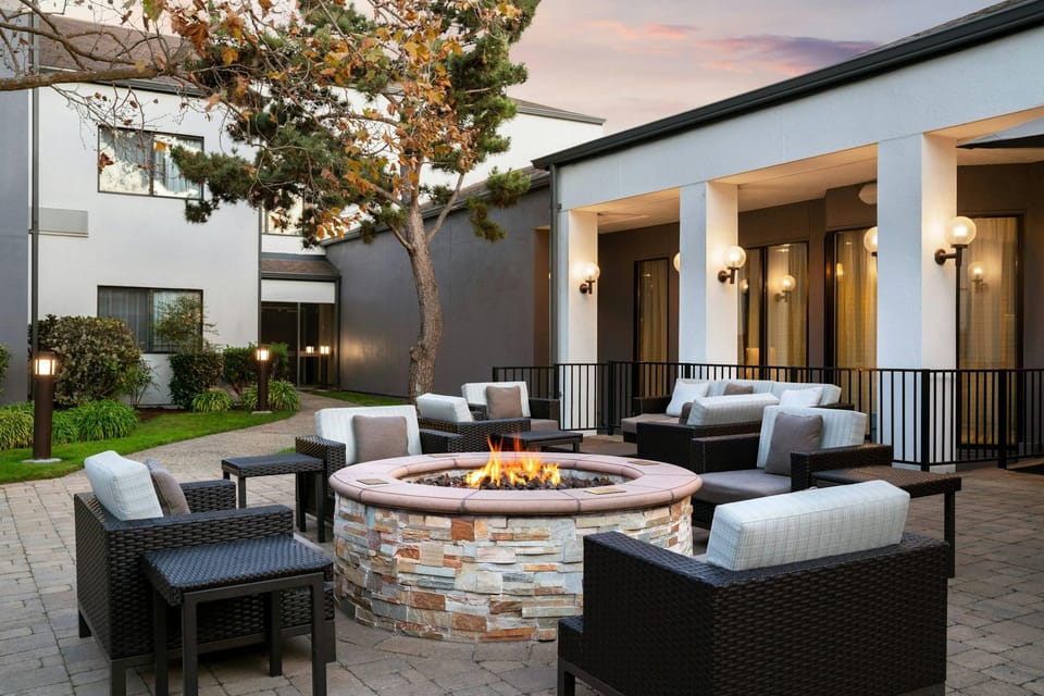 Courtyard by Marriott San Francisco Airport Hotel in San Bruno