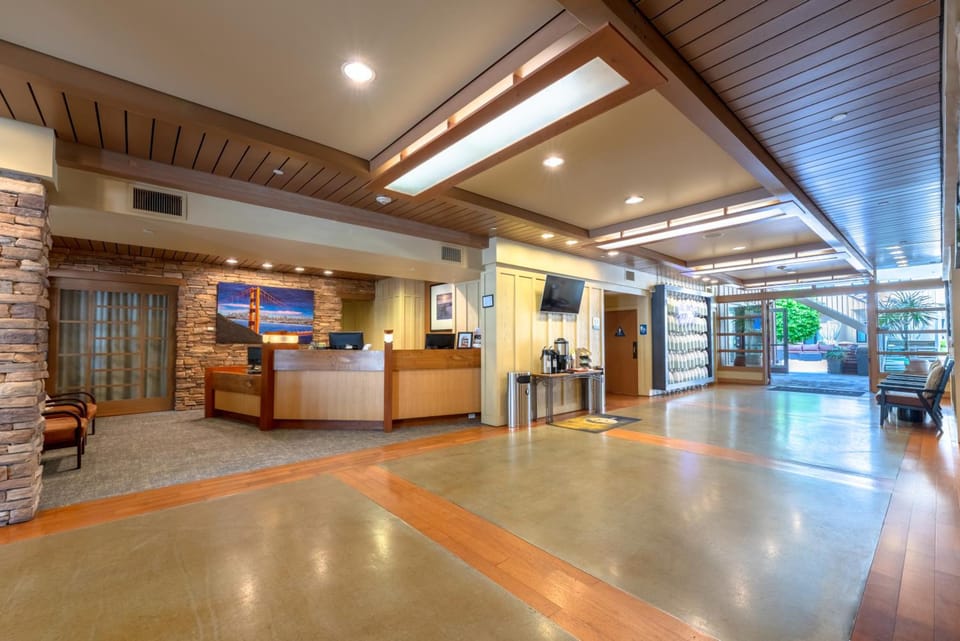 The Lodge at Tiburon Hotel in Belvedere