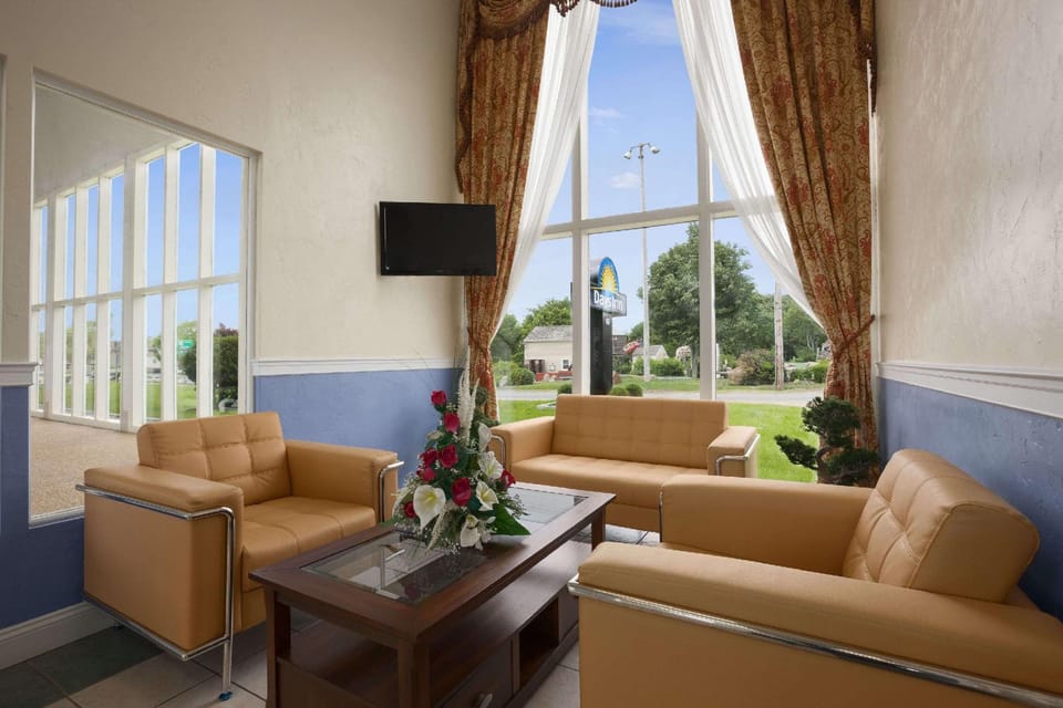 Days Inn by Wyndham West Yarmouth/Hyannis Cape Cod Area Hotel in West Yarmouth