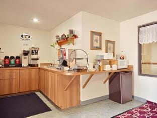 Super 8 By Wyndham Ottumwa Hotel in Iowa