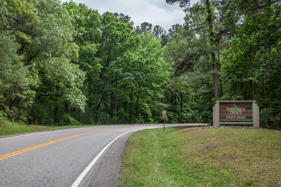 Knights Inn - Wildersville, TN Hotel in Tennessee