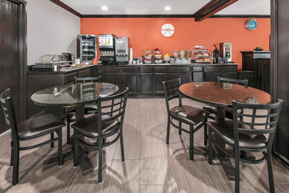 Howard Johnson by Wyndham New Braunfels Hotel in New Braunfels