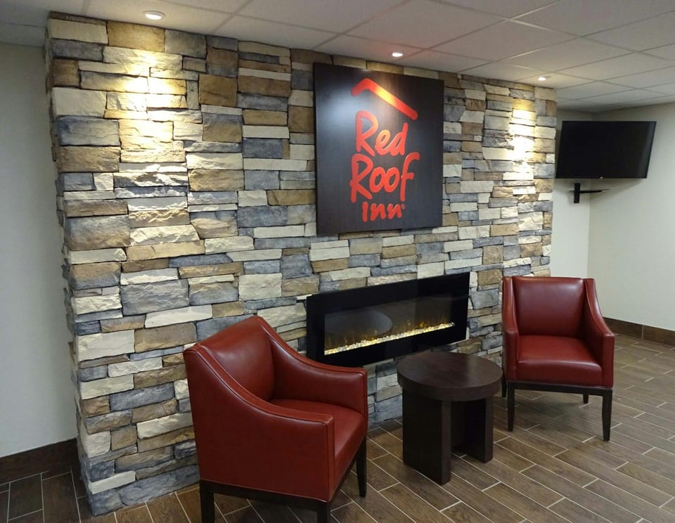 Red Roof Inn Indianapolis - Castleton Hotel in Castleton