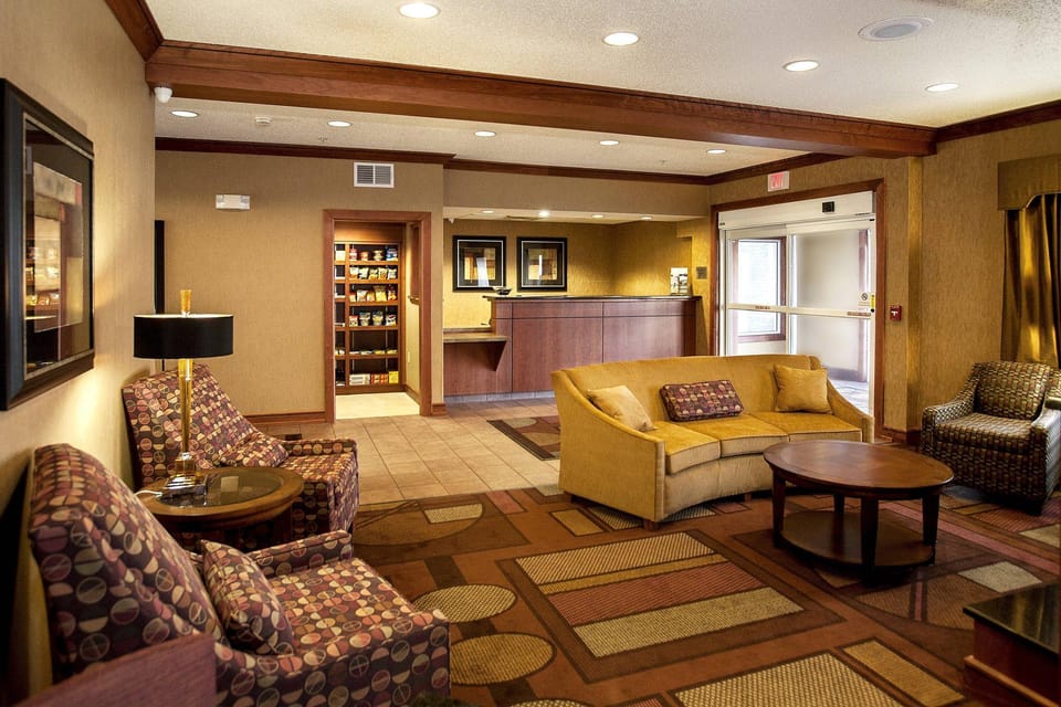 Fairfield by Marriott Inn & Suites Detroit Livonia Hotel in Livonia