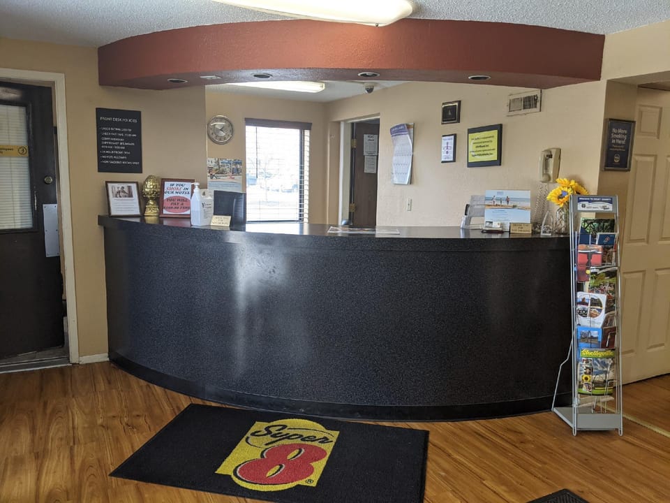 Super 8 By Wyndham Shelbyville Hotel in Indiana