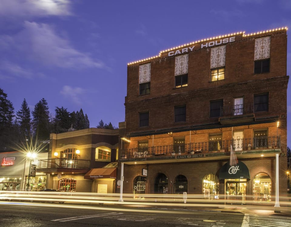 Historic Cary House Hotel Hotel in Placerville