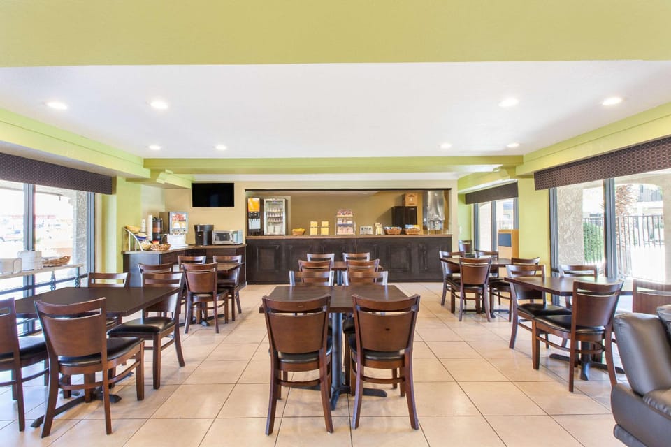 Days Inn by Wyndham San Jose Milpitas Hotel in Milpitas