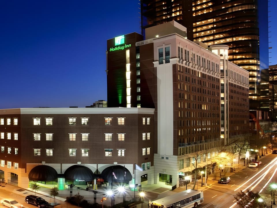 DoubleTree by Hilton Charlotte City Center Hotel in Charlotte