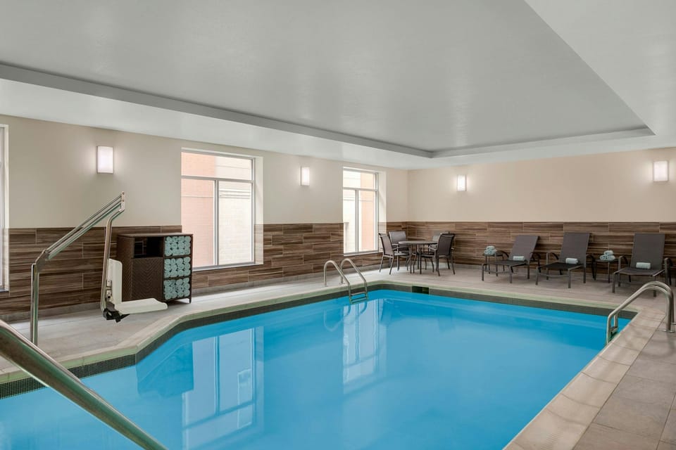 Fairfield by Marriott Inn & Suites Cincinnati Uptown/University Area Hotel in Cincinnati