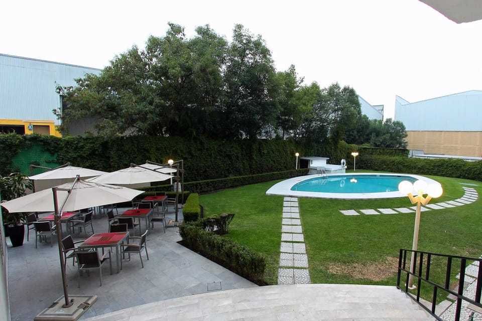 Fiesta Inn Express Perinorte Hotel in Hidalgo, Mexico