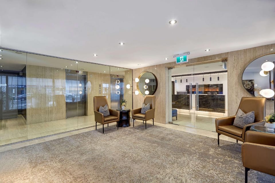 Town Inn Suites Hotel in Toronto