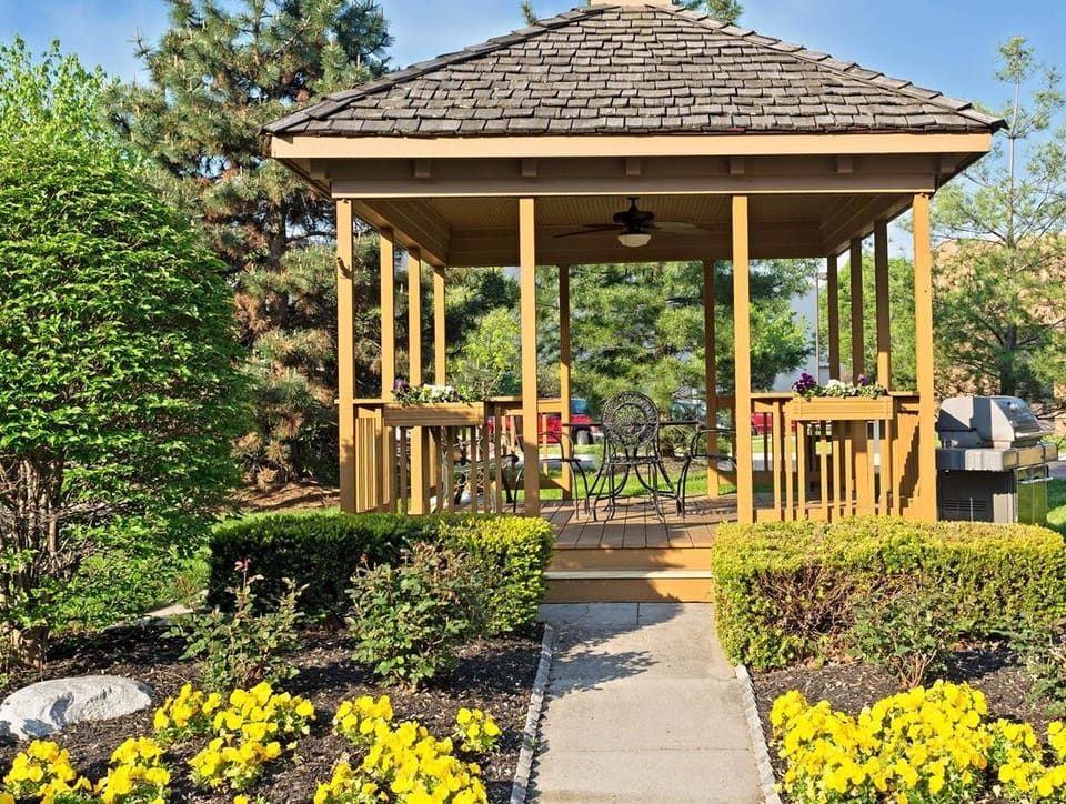MainStay Suites Cincinnati Blue Ash Hotel in Blue Ash