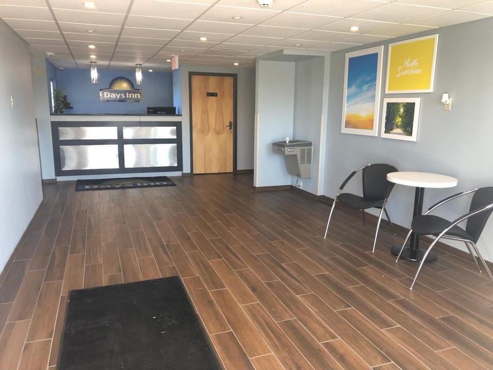 Days Inn by Wyndham Grove City Columbus South Hotel in Grove City