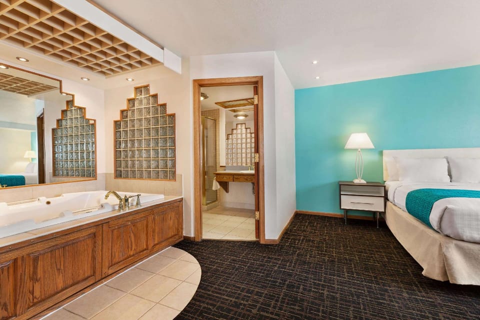 Suite room