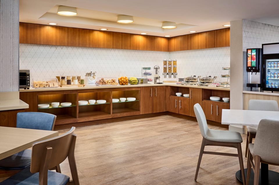 TownePlace Suites by Marriott Mississauga-Airport Corporate Centre Hotel in Toronto
