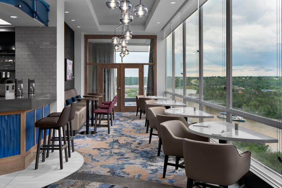 Bar/lounge