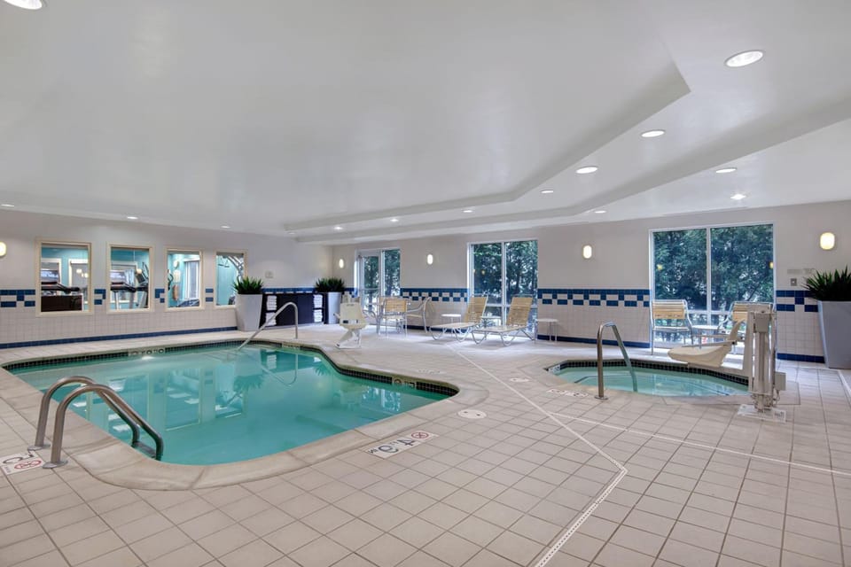 Fairfield by Marriott Inn & Suites Detroit Metro Airport Romulus Hotel in Romulus