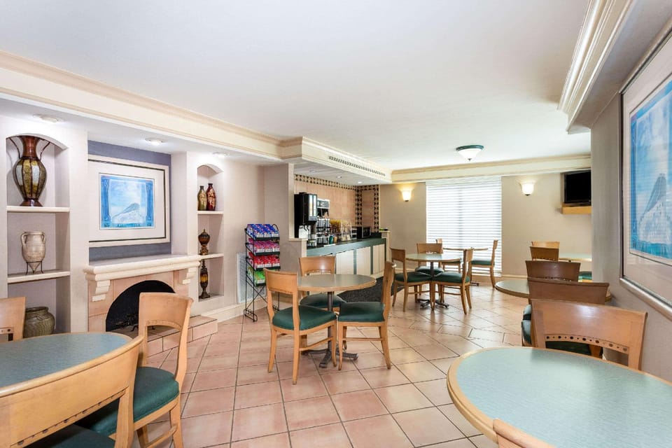 La Quinta Inn by Wyndham Tallahassee North Hotel in Tallahassee