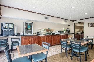 Quality Inn Savannah Hotel in Tennessee