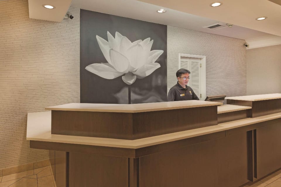 La Quinta Inn & Suites by Wyndham Buena Park Hotel in La Palma