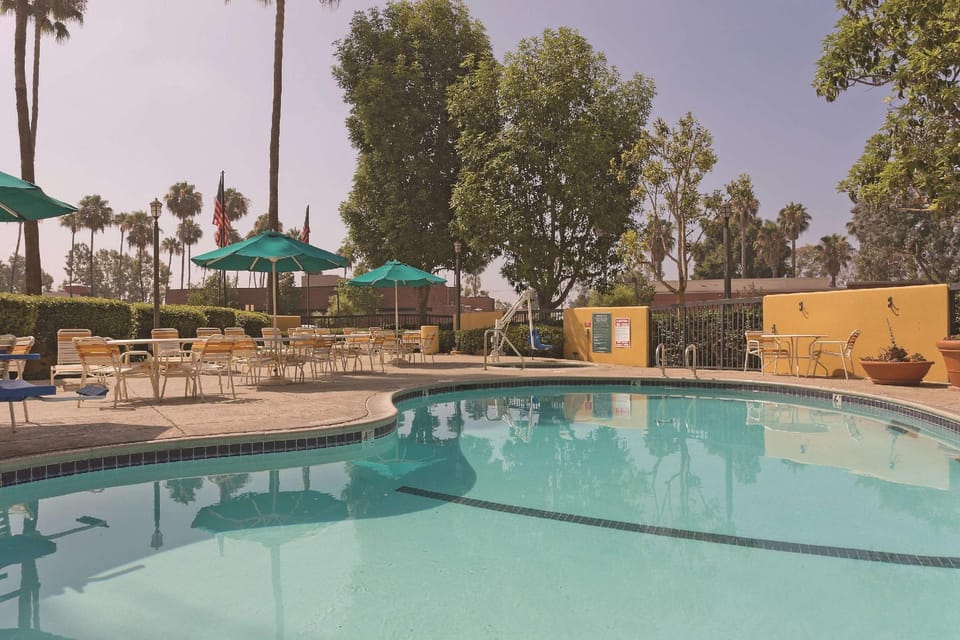La Quinta Inn & Suites by Wyndham Buena Park Hotel in La Palma