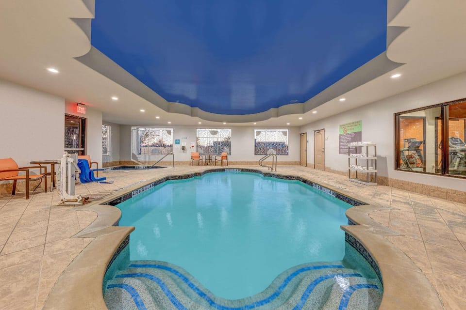 La Quinta Inn & Suites by Wyndham Woodway - Waco South Hotel in Woodway
