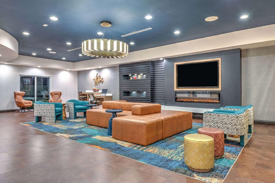 La Quinta Inn & Suites by Wyndham Woodway - Waco South Hotel in Woodway