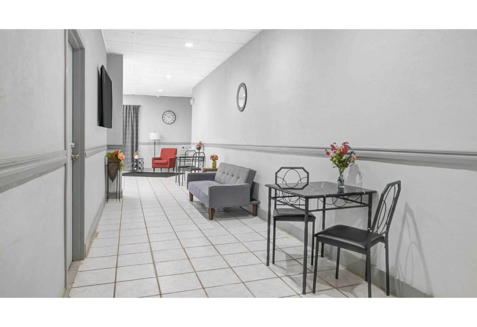 Motel 6 Chickasha, OK Hotel in Oklahoma