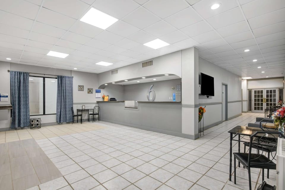 Motel 6 Chickasha, OK Hotel in Oklahoma