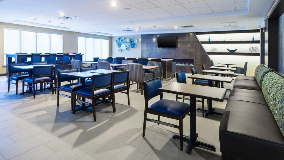 Holiday Inn Express & Suites Midland Loop 250 By IHG Hotel in Midland