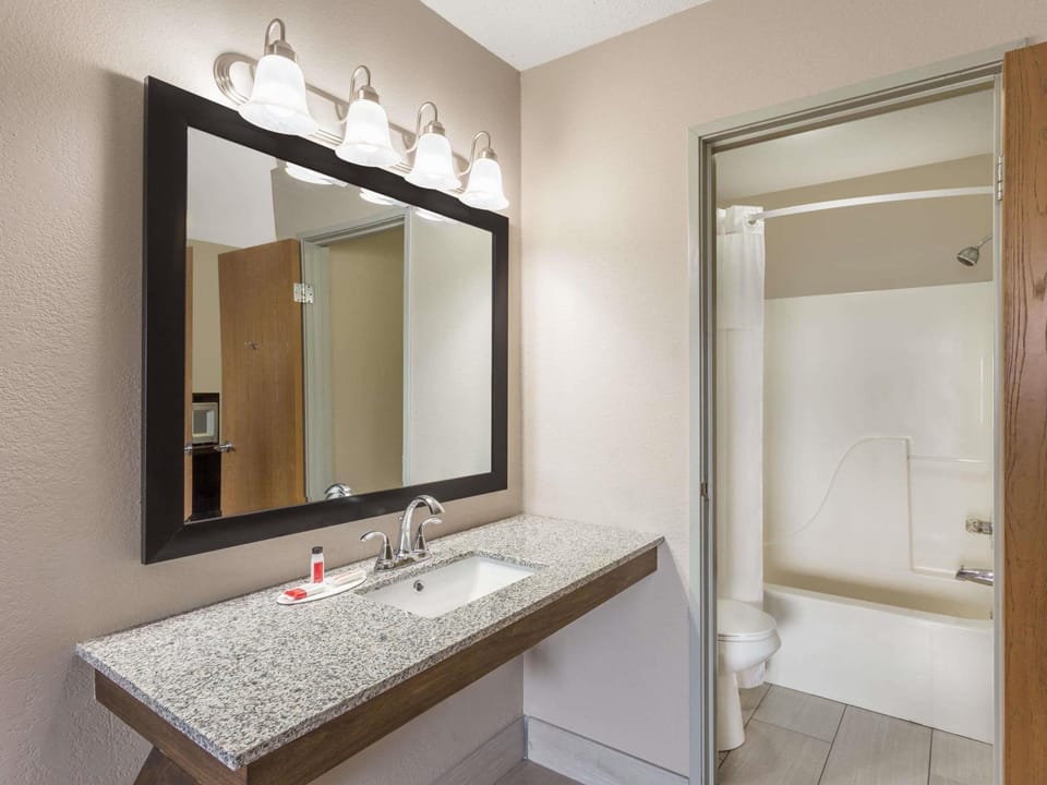 Super 8 By Wyndham Hebron Lowell Area Hotel in Indiana