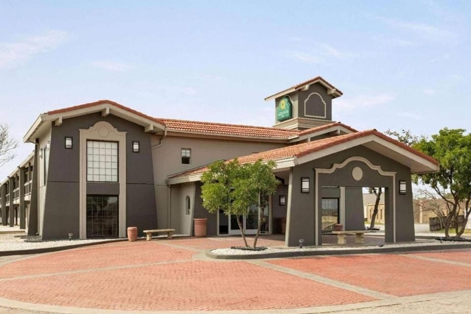 La Quinta Inn By Wyndham IH-10 West San Antonio TX Hotel in San Antonio