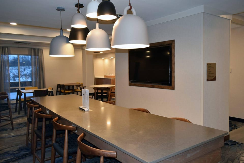 Fairfield by Marriott Inn & Suites Youngstown Austintown Hotel in Austintown
