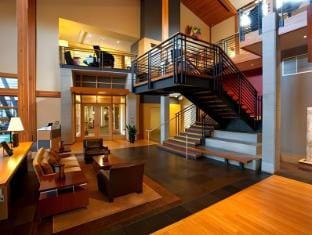 Cedarbrook Lodge Hotel in SeaTac