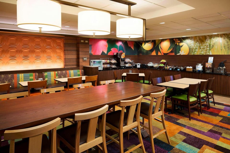 Fairfield by Marriott Inn & Suites Chicago Midway Airport Hotel in Bedford Park