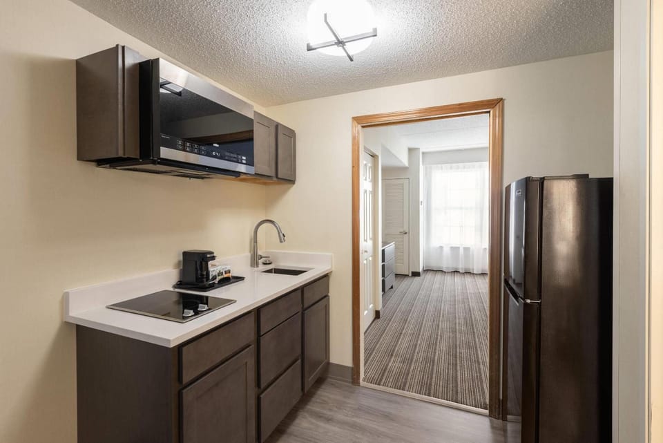 Country Inn & Suites by Radisson, Findlay, OH Hotel in Findlay
