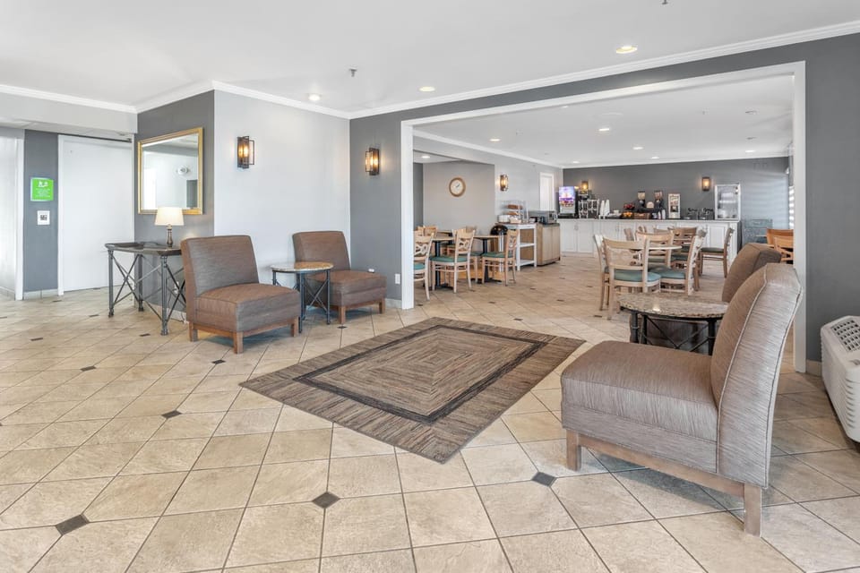 La Quinta Inn by Wyndham Cleveland Independence Hotel in Independence