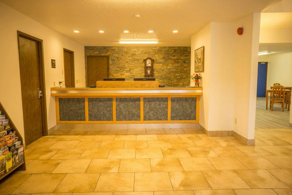 Sunnyside Inn and Suites Motel in Happy Valley