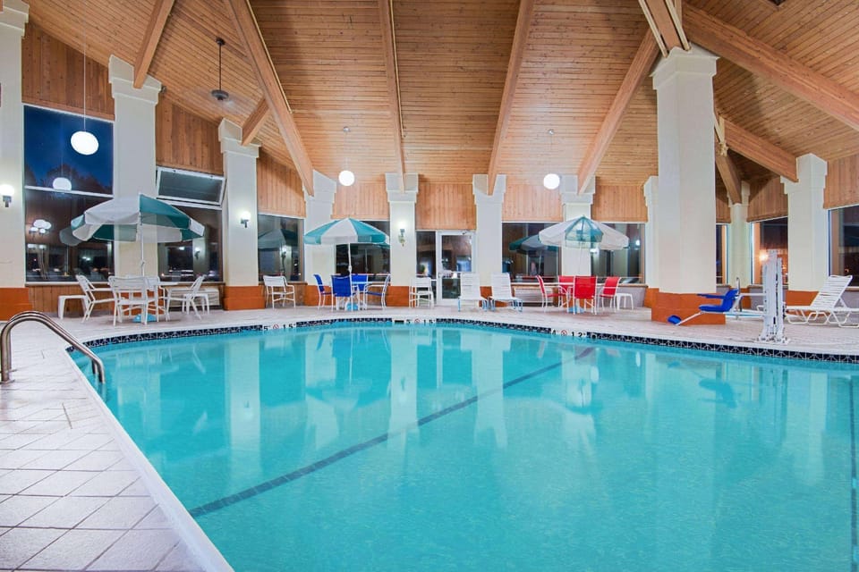 Baymont by Wyndham Pella Hotel in Pella