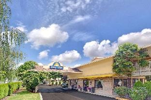 Seattle South Tukwila Hotel in Bryn Mawr-Skyway