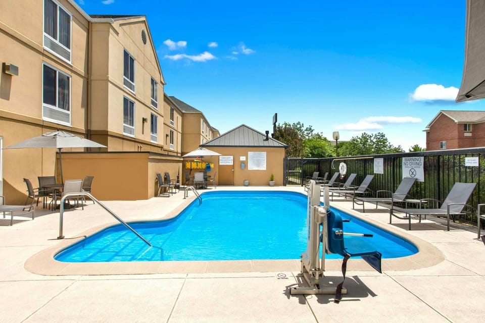 Fairfield Inn Evansville East Hotel in Evansville