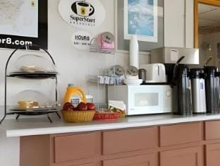 Super 8 By Wyndham Centerville-Richmond Hotel in Indiana