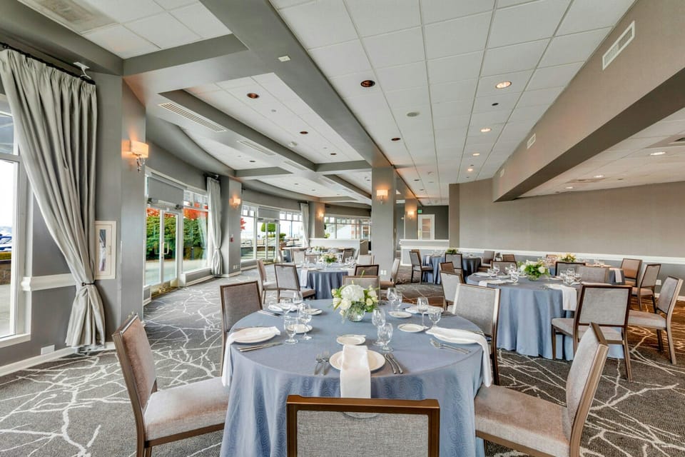 Woodmark Hotel & Still Spa Hotel in Kirkland