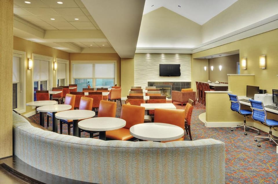 Hawthorn Suites by Wyndham Erie Hotel in Millcreek Township