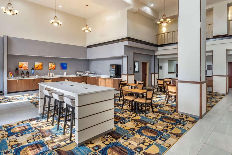 Comfort Suites Clovis North Hotel in Clovis