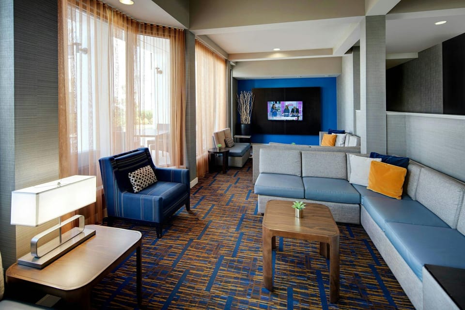 Courtyard by Marriott Dallas Addison/Midway Hotel in Addison