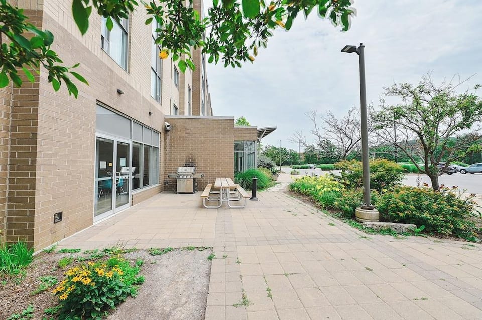 Residence & Conference Centre - Niagara-on-the-Lake Apartment hotel in Niagara-on-the-Lake